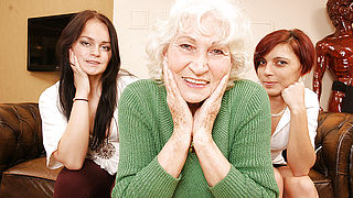 Three old and young lesbians have great sex
